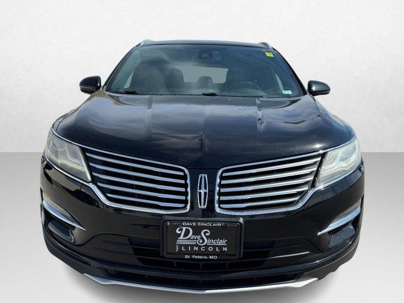 Used 2017 Lincoln MKC Select w/ Select Plus Package AWD/4WD image 2