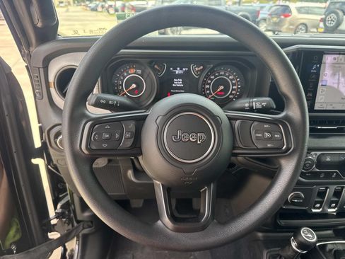 Used 2026 Jeep Wrangler Sport AWD/4WD image 20