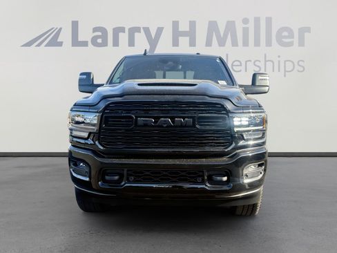 Used 2024 RAM 2500 Limited image 4