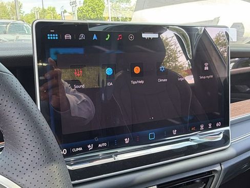 New 2026 Volkswagen Tiguan SEL R-Line AWD/4WD image 30