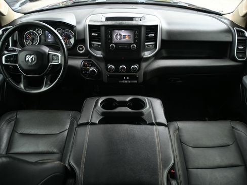 Used 2020 RAM 1500 Big Horn image 3