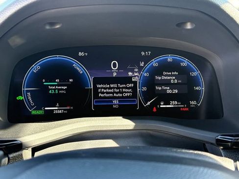 Used 2025 Toyota Camry XSE FWD image 16