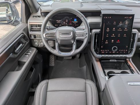 New 2026 GMC Yukon Denali w/ Sun & Power Step Package AWD/4WD image 15