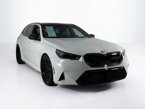 Used 2026 BMW M5 Touring AWD/4WD image 7