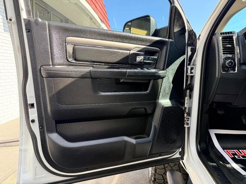 Used 2018 RAM 2500 Big Horn w/ Sport Appearance Group image 18