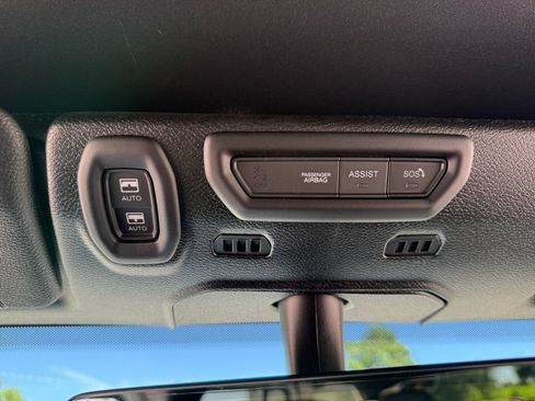 Used 2022 Jeep Wrangler Unlimited Sahara AWD/4WD image 49