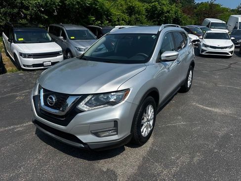 Used 2017 Nissan Rogue SV AWD/4WD image 17