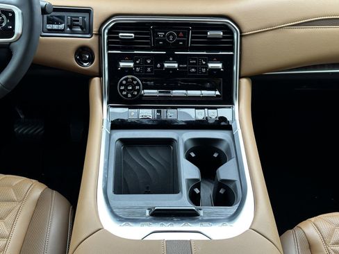 New 2026 Nissan Armada Platinum Reserve AWD/4WD image 28