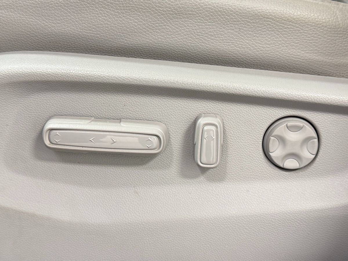 Used 2018 Honda Odyssey EX-L image 25