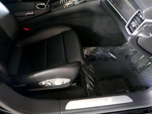 Used 2012 Porsche Panamera Turbo S image 10