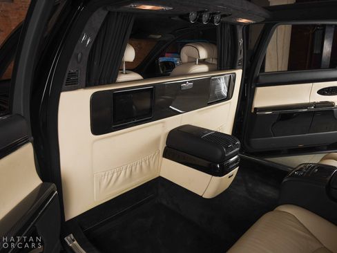Used 2009 Maybach 62 S image 19