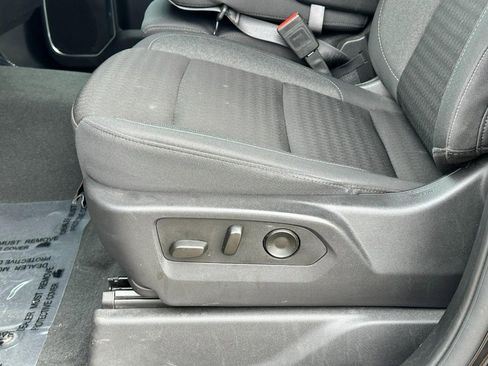 Used 2025 Chevrolet Silverado 1500 LT image 17