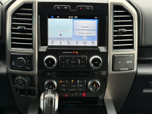 Used 2018 Ford F150 Platinum w/ Max Trailer Tow Package image 11