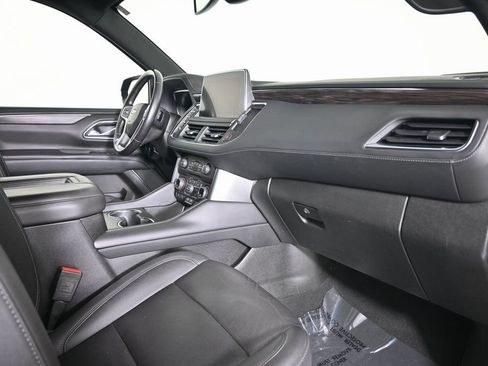 Used 2022 Chevrolet Suburban LT image 15