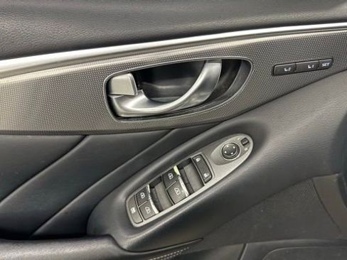 Used 2016 INFINITI Q50 3.0t Premium w/ Driver Assistance Package AWD/4WD image 11