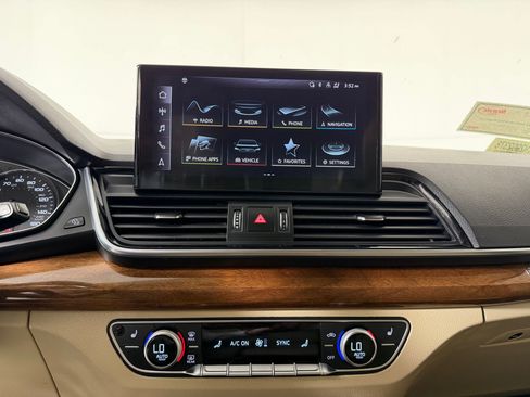 Used 2022 Audi Q5 2.0T Premium AWD/4WD image 26