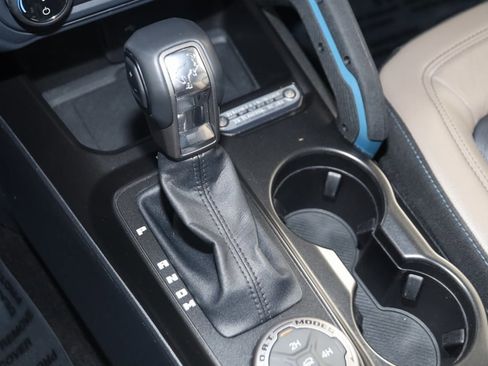 Used 2022 Ford Bronco Wildtrak image 7