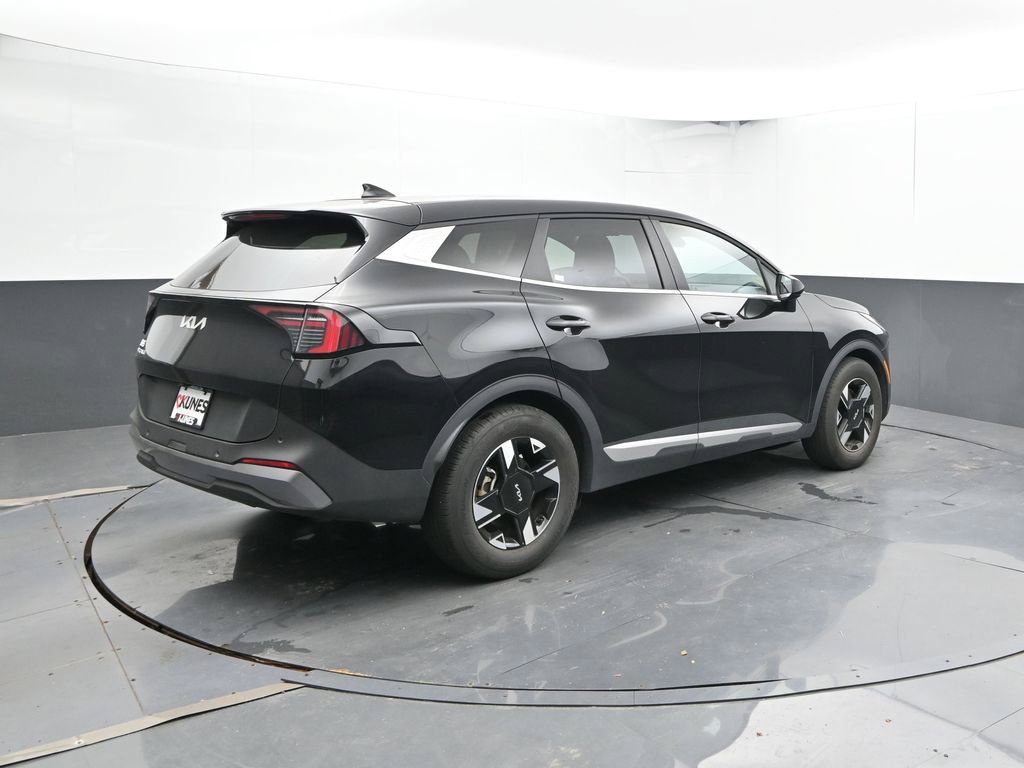 Used 2026 Kia Sportage LX FWD image 11