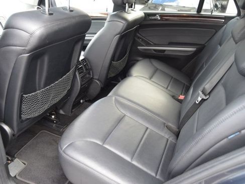 Used 2011 Mercedes-Benz ML 350 4MATIC image 34