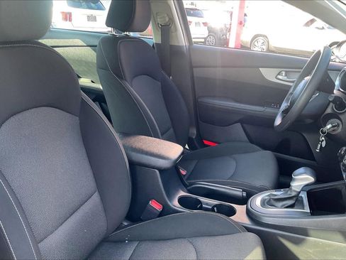 Used 2024 Kia Forte LXS image 7