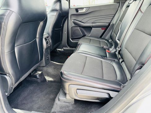 Used 2024 Ford Escape ST-Line w/ Tech Pack #1 image 30