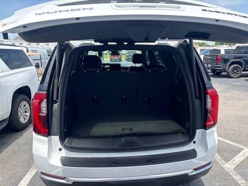 Used 2026 GMC Yukon Elevation w/ LPO, Floor Liner Package RWD image 8