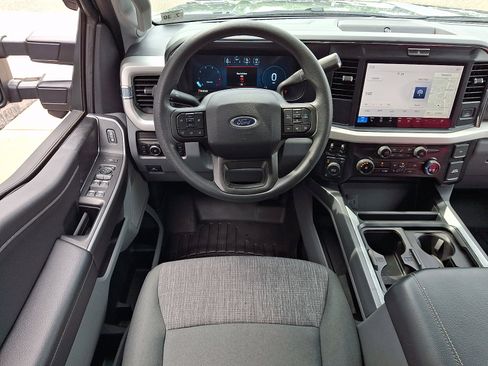 Used 2025 Ford F250 XLT w/ Black Appearance Package AWD/4WD image 14