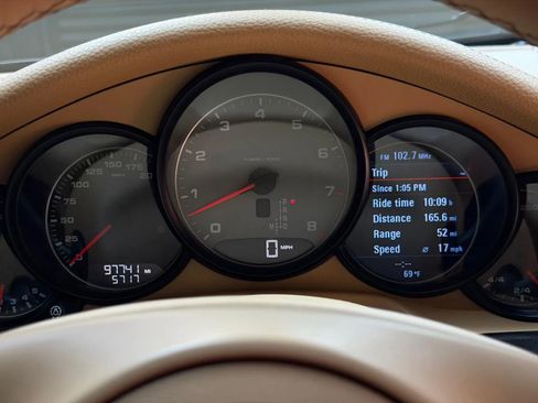 Used 2010 Porsche Panamera S RWD image 36