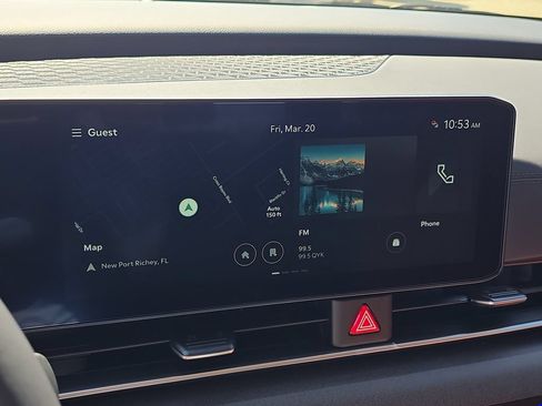 New 2026 Kia Carnival EX FWD image 23