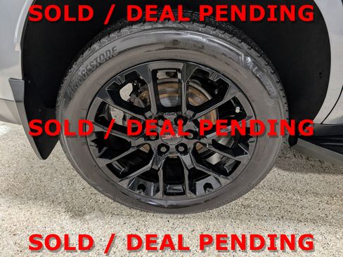 Used 2022 GMC Yukon SLT w/ SLT Premium Package image 12