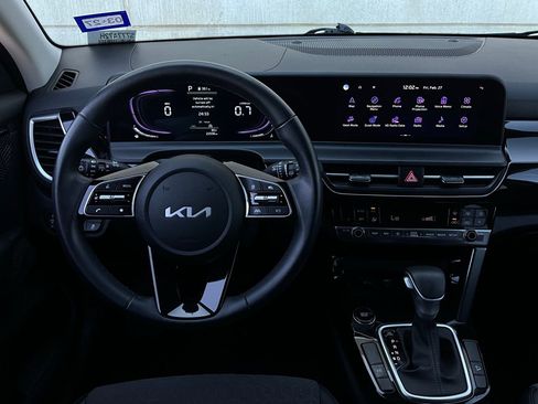Used 2025 Kia Seltos S image 13