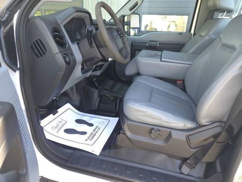 Used 2016 Ford F250 XL w/ Power Equipment Group AWD/4WD image 14