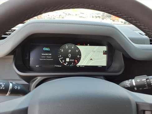 New 2026 Land Rover Defender 110 X-Dynamic SE AWD/4WD image 17