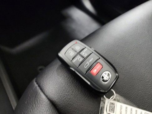 New 2026 Toyota Sienna XSE image 36