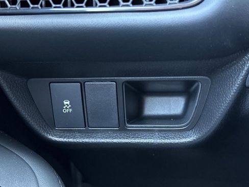New 2026 Honda HR-V LX image 19