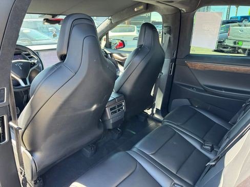 Used 2017 Tesla Model X 100D AWD/4WD image 17