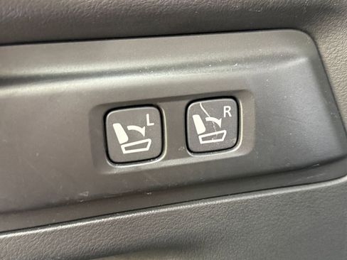 Used 2025 MAZDA CX-70 3.3 Turbo w/ Preferred Package image 18