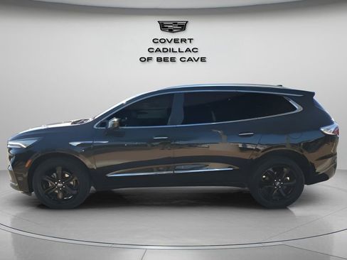 Used 2023 Buick Enclave Essence w/ Experience Buick Package image 5