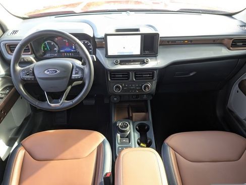 Used 2024 Ford Maverick Lariat image 16