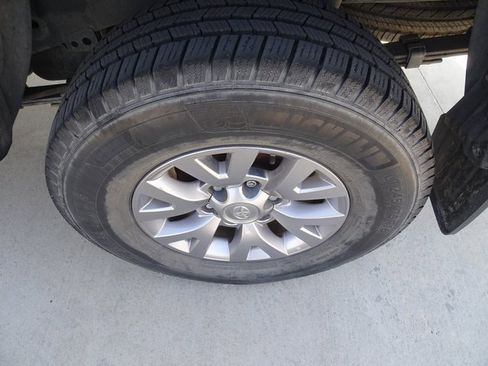 Used 2019 Toyota Tacoma SR5 image 10