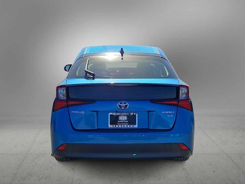 Used 2022 Toyota Prius XLE image 7