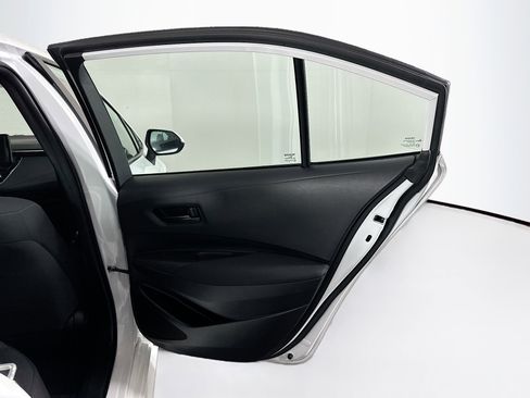 Used 2024 Toyota Corolla LE FWD image 28