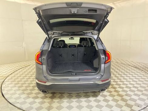 Used 2019 GMC Terrain SLT w/ Preferred Package AWD/4WD image 30