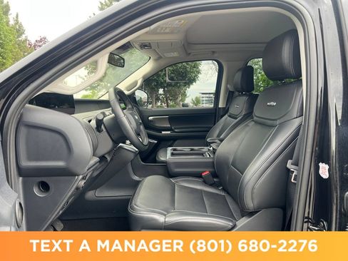 Used 2025 Ford Expedition Max Platinum AWD/4WD image 12