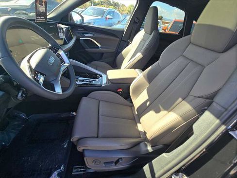 New 2025 Audi Q5 Prestige image 24