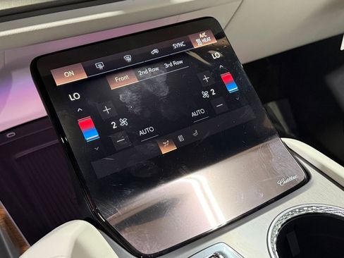 New 2026 Cadillac Vistiq Luxury AWD/4WD image 33