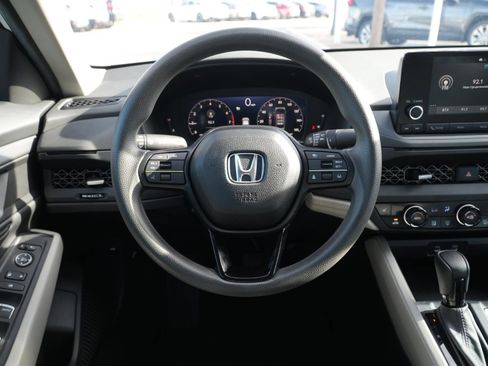 Used 2024 Honda Accord EX image 21