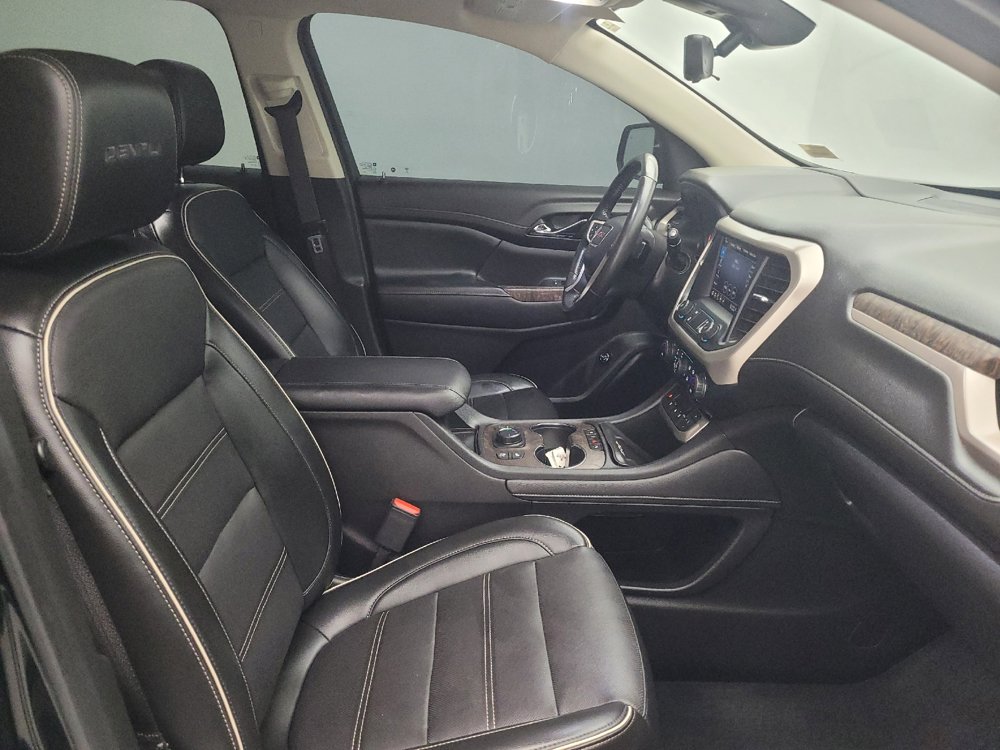 Used 2021 GMC Acadia Denali w/ Denali Technology Package FWD image 21