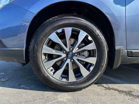 Used 2017 Subaru Outback 2.5i Limited image 8