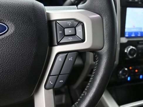 Used 2020 Ford F250 Lariat w/ Lariat Ultimate Package AWD/4WD image 31